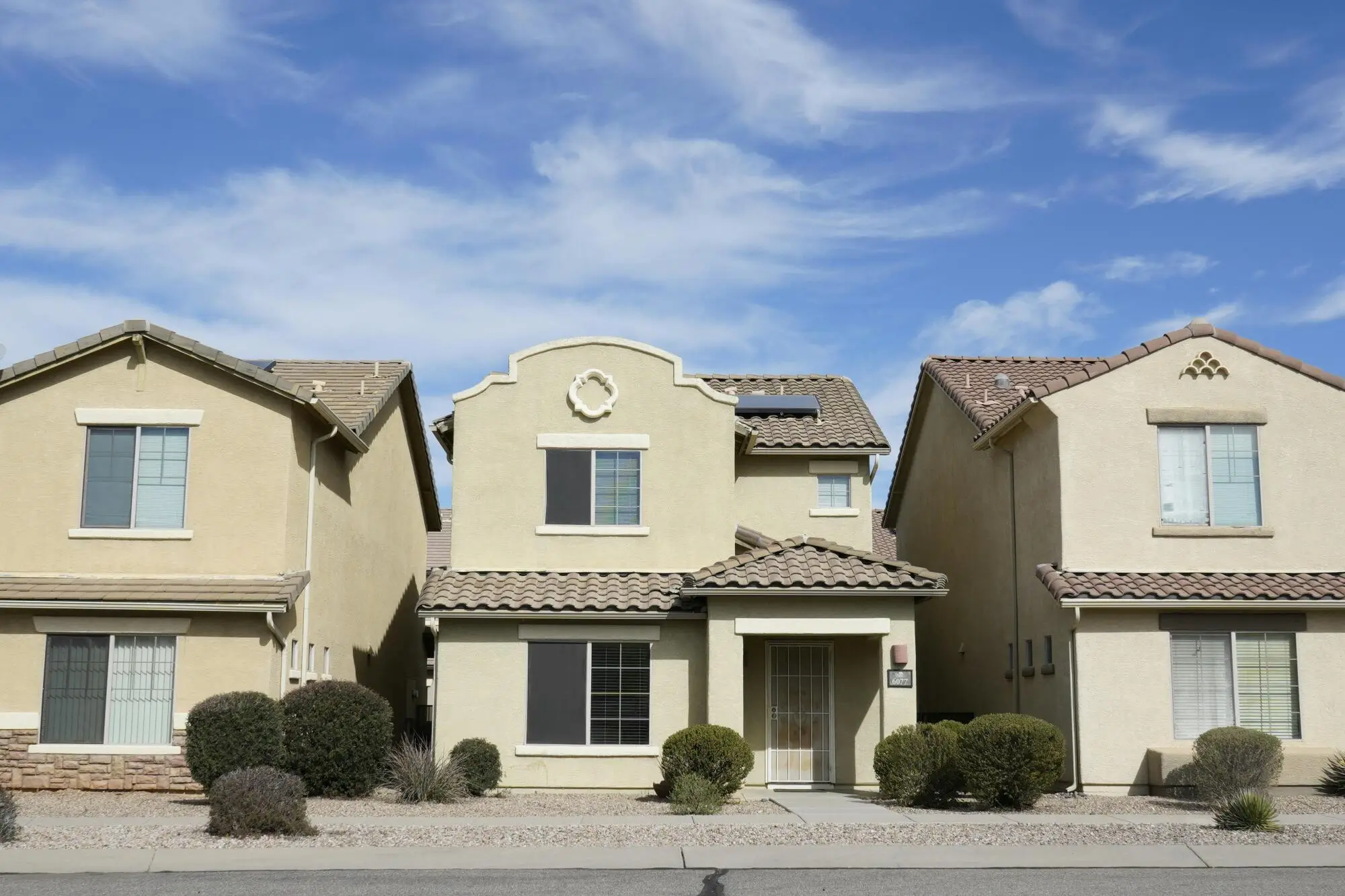 A Landlord's Guide to Security Deposits in Surprise, AZ